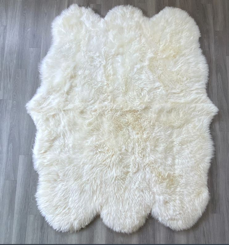 Sexto Sheepskin Rug